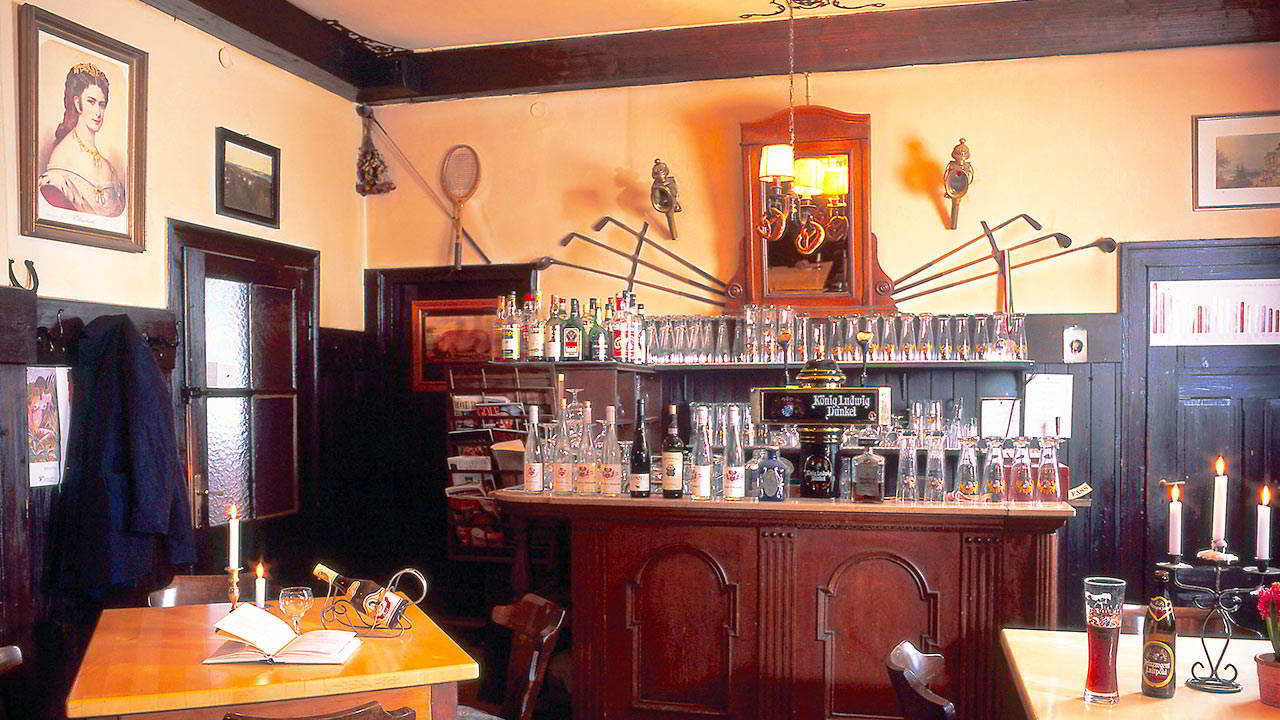 011-Ludwig-Bier-Stube-und-Kamin-Bar.jpg